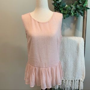 π Worthington Sleeveless Blouse